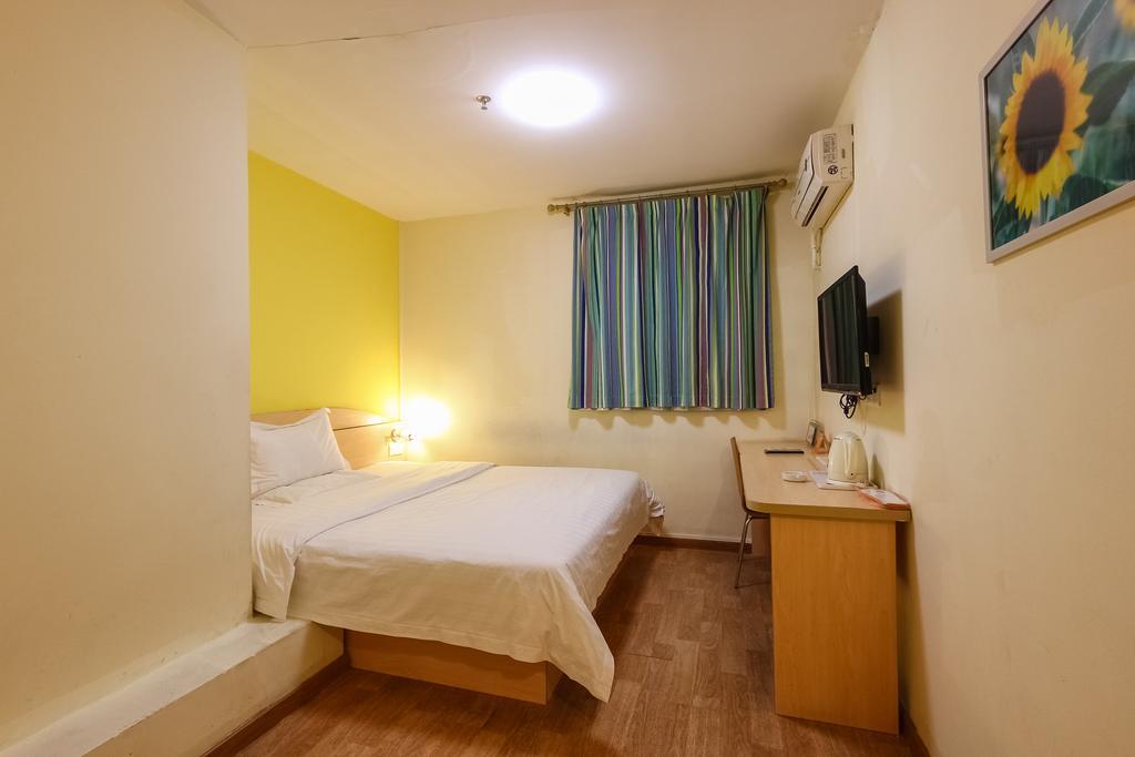 7Days Inn Premium Guangzhou Tianhe West Tiyu Road Subway Station Exterior foto